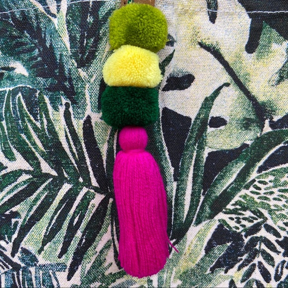 Botanical Pom Pom Tote With Inside Pocket Gift - Picture 6 of 11